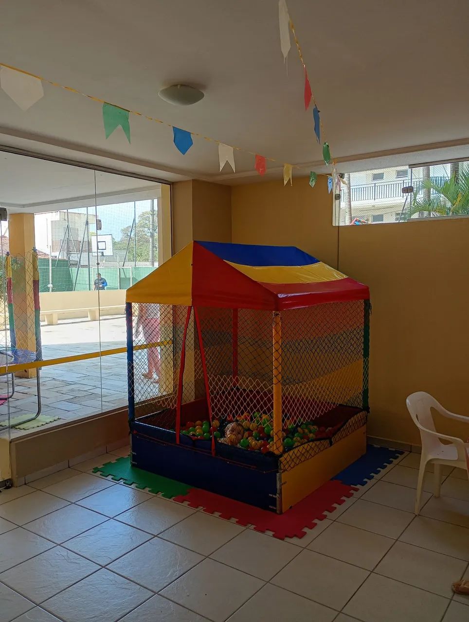 Aluguel de cama elástica e piscina de bolinha!!! - Foto 3