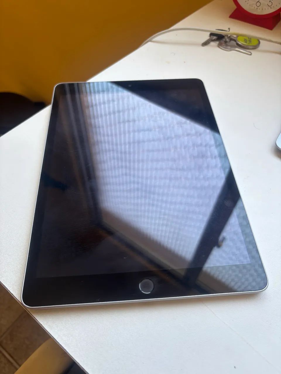 iPad(9 geração) 64gb - SEM NENHUMA AVARIA - Tablets e E-Readers