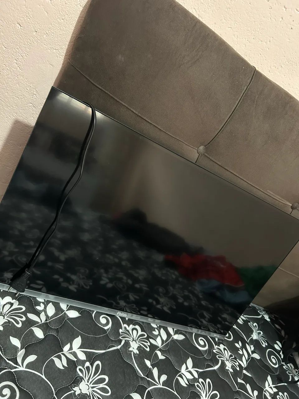 Vendo TV smart 32 polegadas novinha  - Foto 2