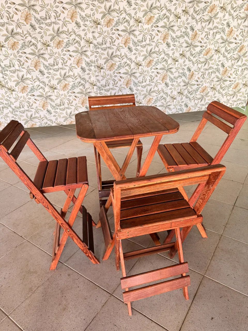 Vendo 6 jogos de mesa bistrô  - Foto 4