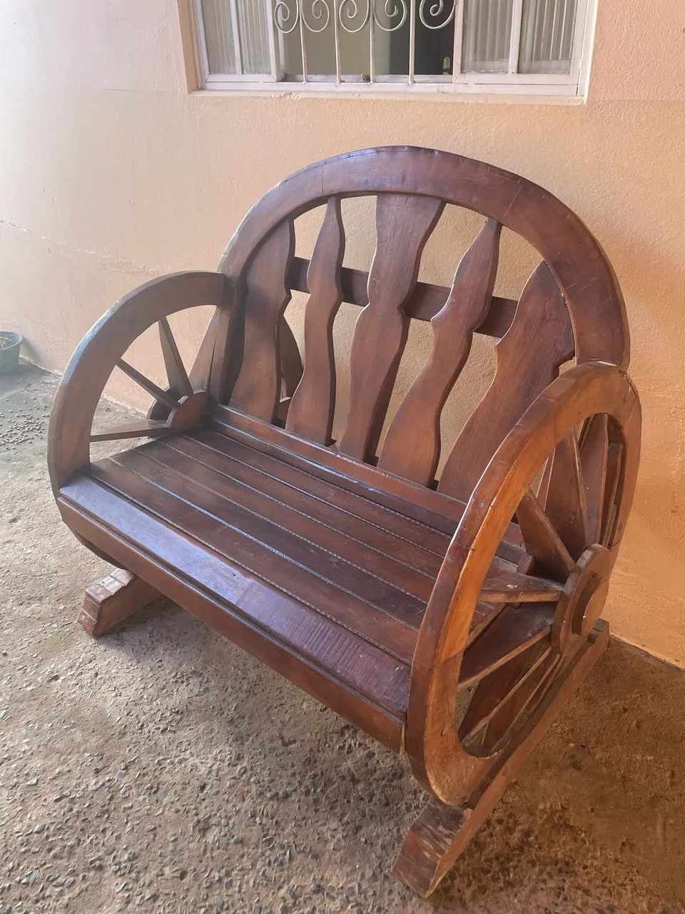 Banco de madeira 