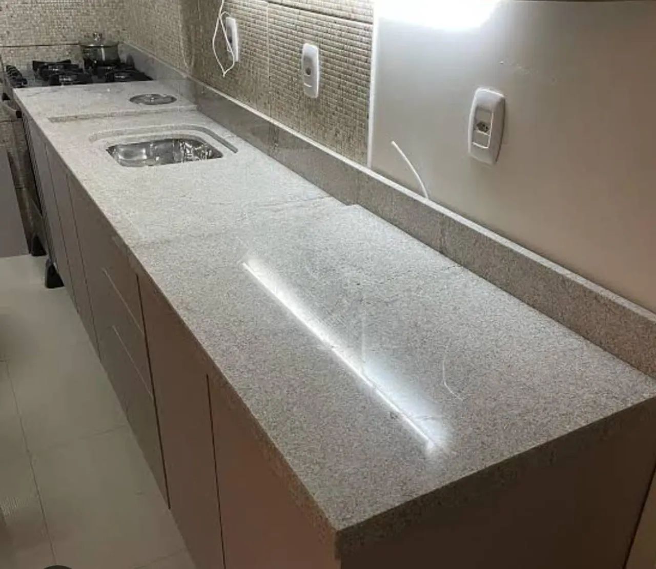 Promoção de bancadas de cozinha mármore e granito 