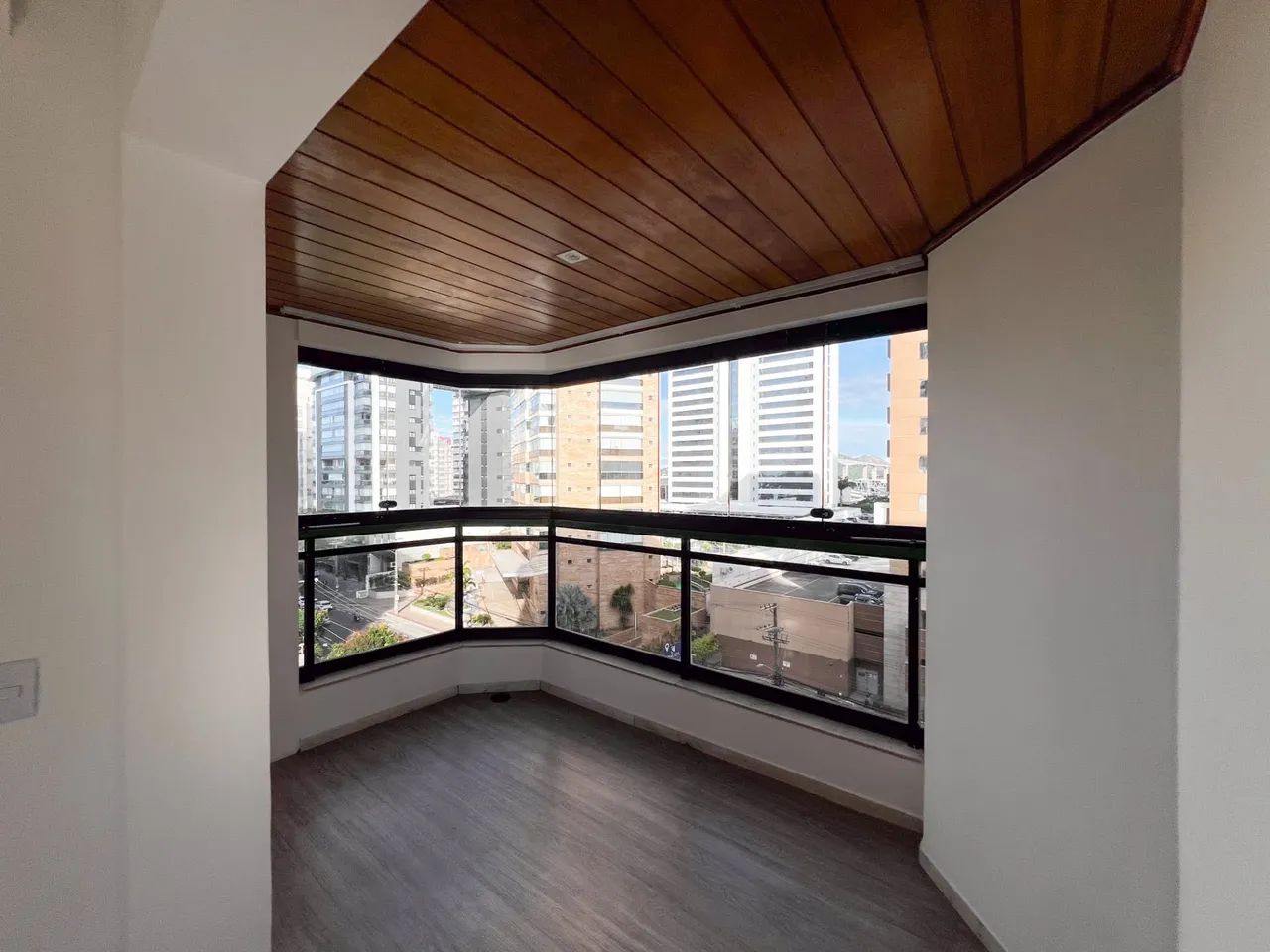 Apartamento 2 Quartos na Enseada do Suá - 1 vaga - Foto 2