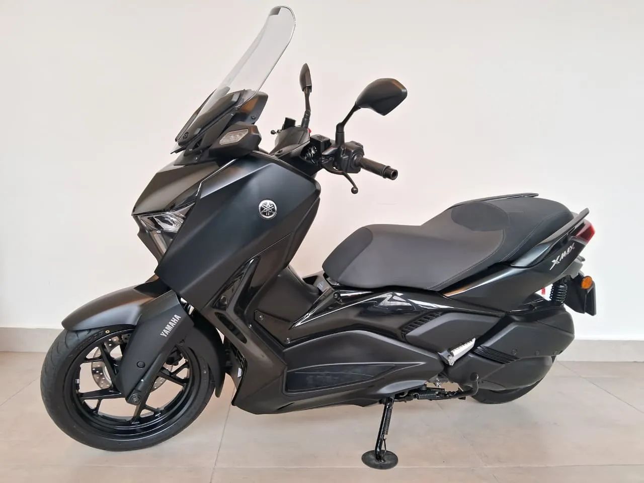 Yamaha XMAX 250 CONNECTED  - Foto 2