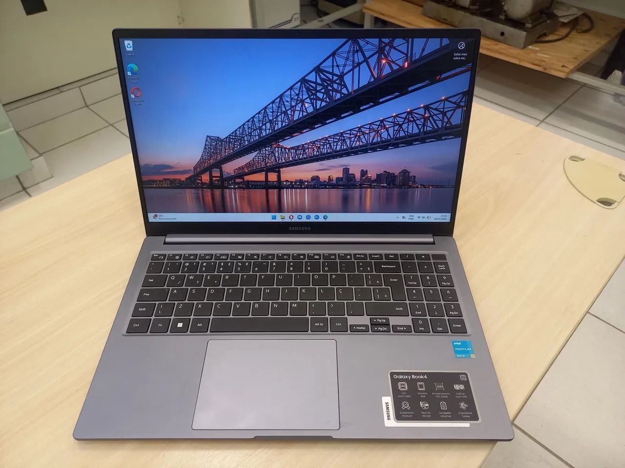 Galaxy Book 4 u300