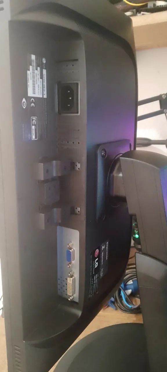 Monitor LG ( 19EB13 ) - Foto 3