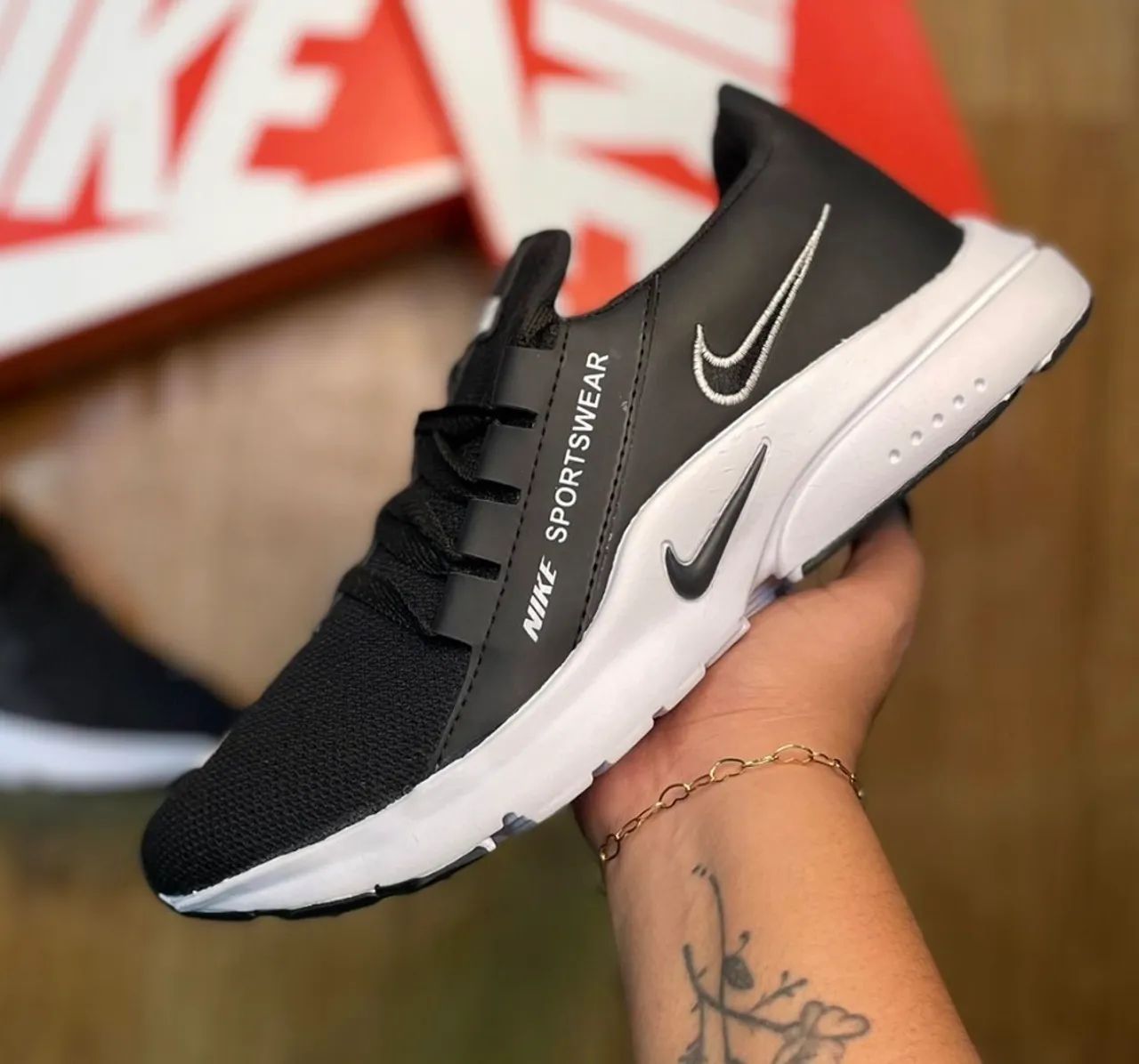 Nike N 42