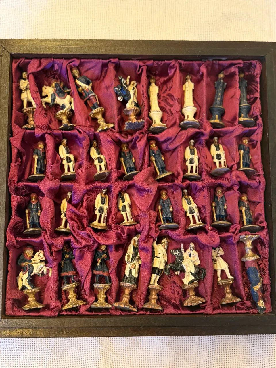 Jogo de xadrez com peças de bronze estilo medieval   - Foto 2