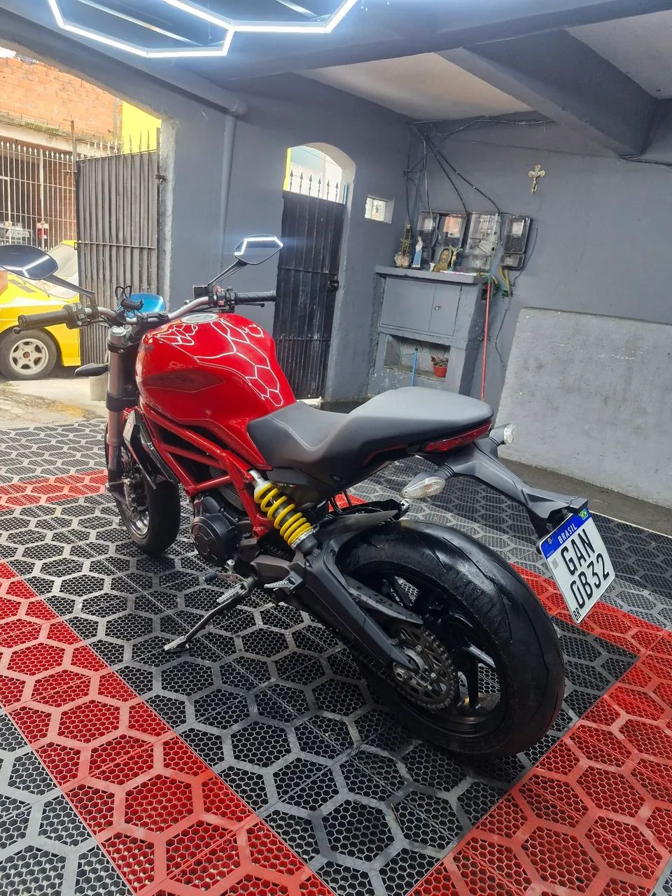 Ducati Monster 797  - Foto 2