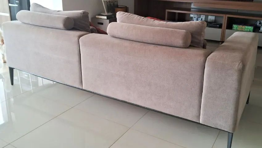Sofá em Suede Cinza Design Contemporâneo 2 Lugares - Foto 2