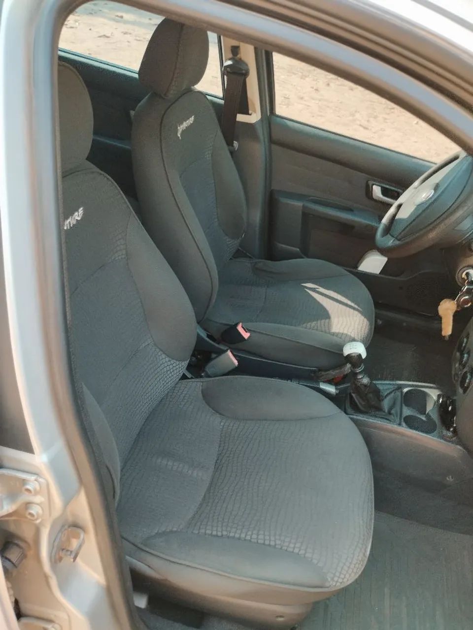 Fiat Palio Week.adv.lock.dualogic 1.8 Flex 2011 - Foto 5