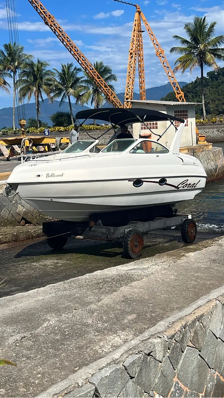 Lancha Coral 26 Full diesel - Foto 5