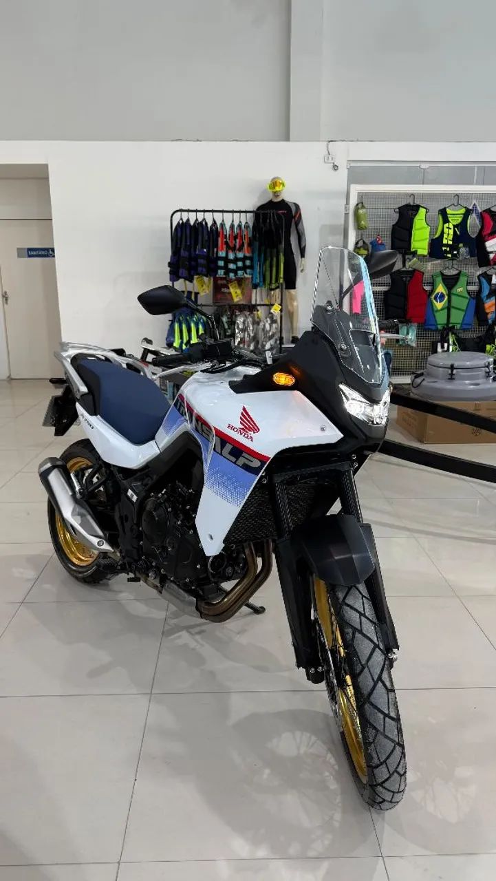 Transalp 750 com Apenas 700 KM  - Foto 2