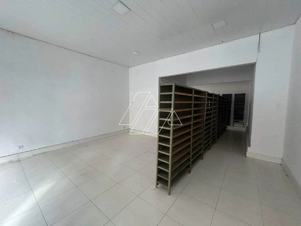 Loja Comercial para Locação com 90 m² e 1 Banheiro no Centro, Marília/SP - Foto 4