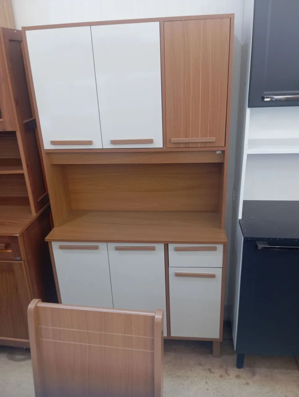Armário de cozinha novo 