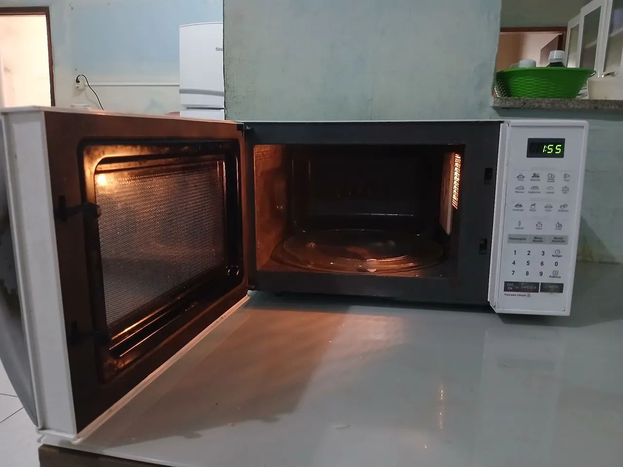 Micro-ondas  com defeito  - Foto 2