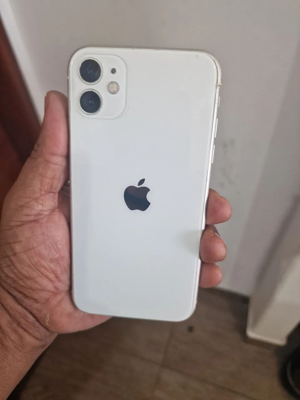 IPhone 11-128GB bateria 63% face ID ok 