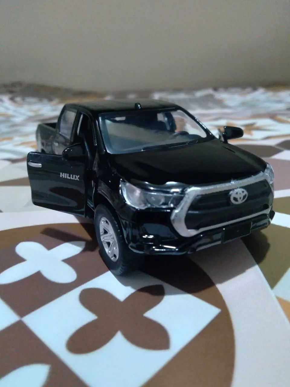 Miniatura toyota hilux