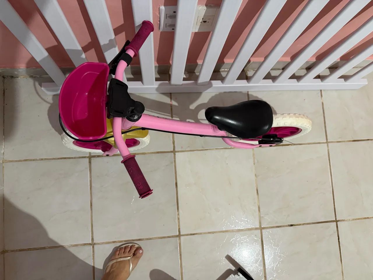 Bicicleta de equilíbrio sem pedal infantil menina - Foto 3