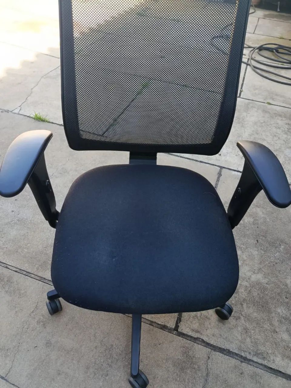 Cadeira estofada em ótimo estado