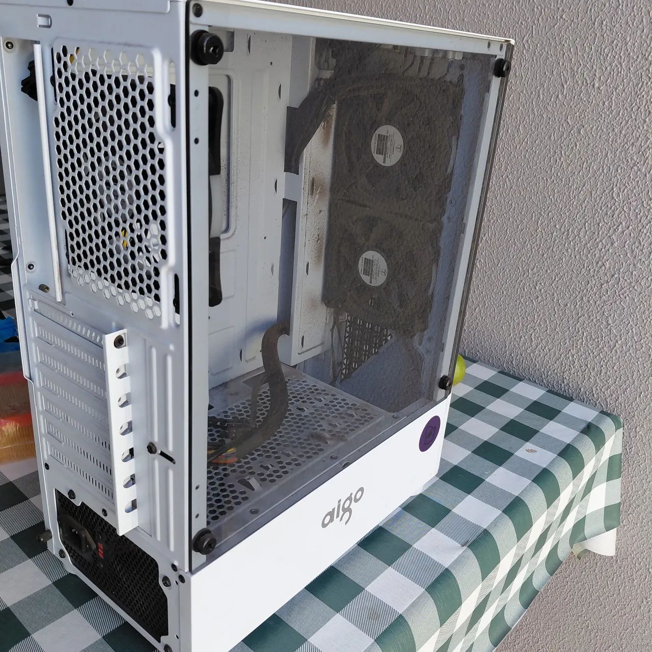 Gabinete para computador 