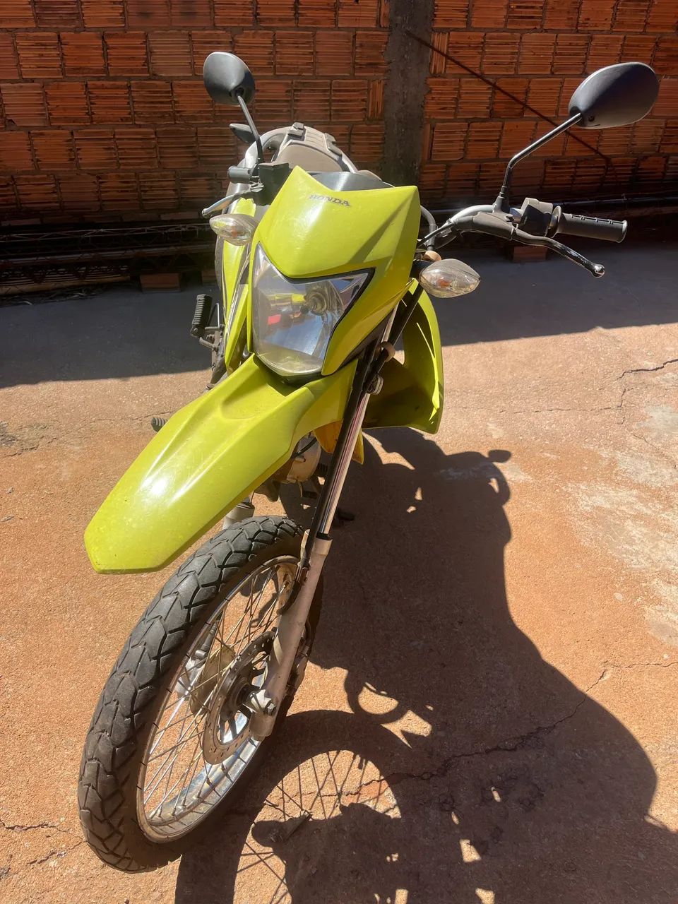Bros 150 