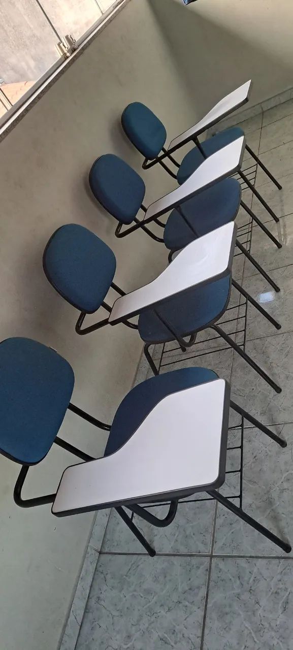 Cadeira Universitária  - Foto 2