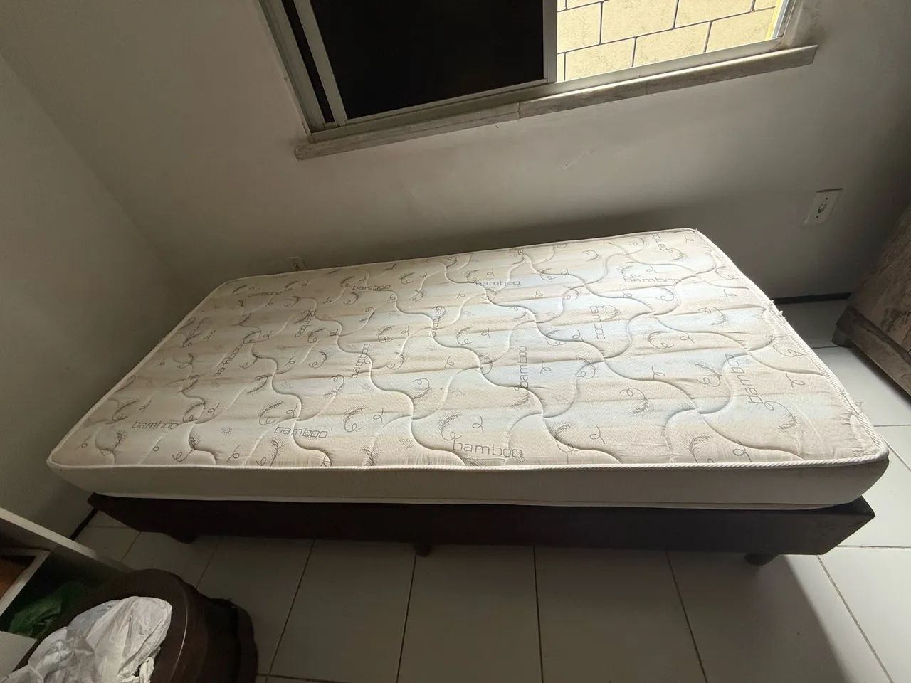 Cama solteiro usada! Já é o menor valor!!