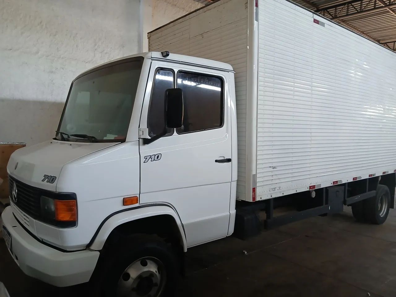 Mercedes 710 excelente 