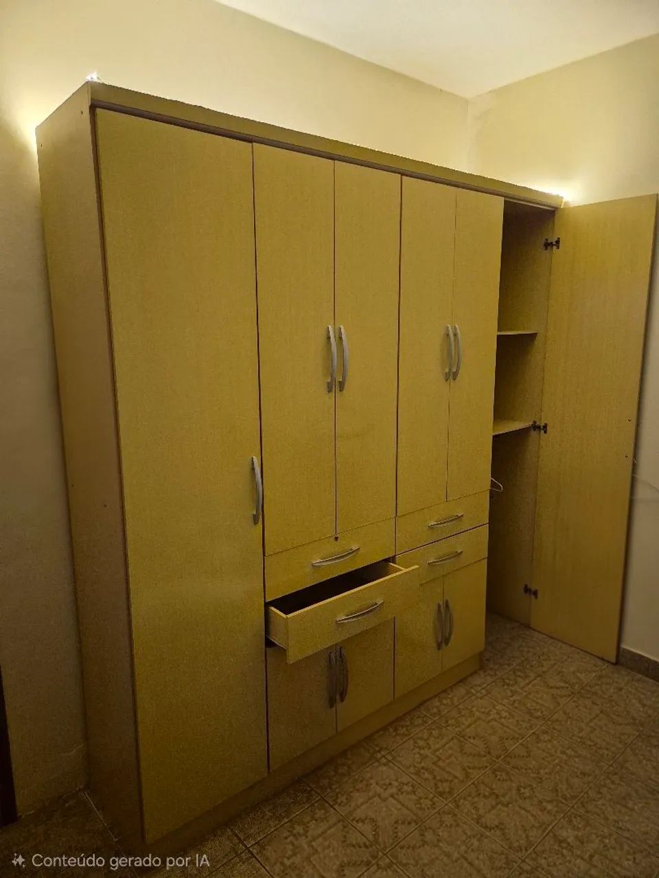 Guarda roupa 10 portas