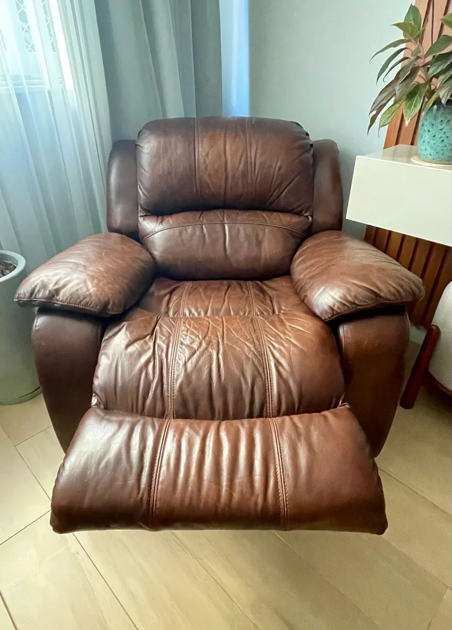 Poltrona em couro reclinável  - Foto 3