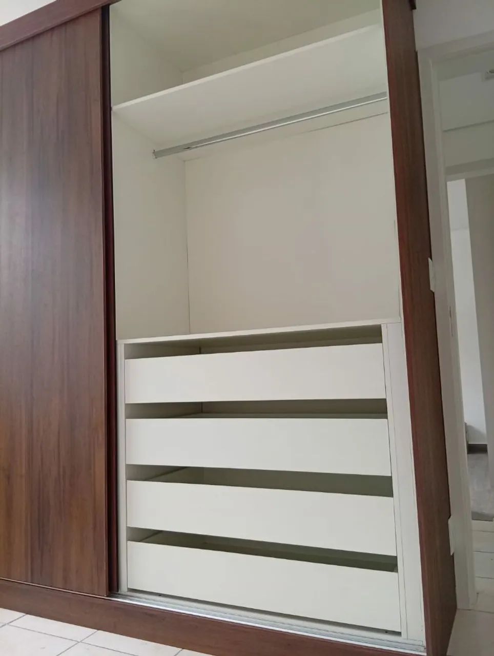 Guarda roupas planejado e painel sala - Foto 2