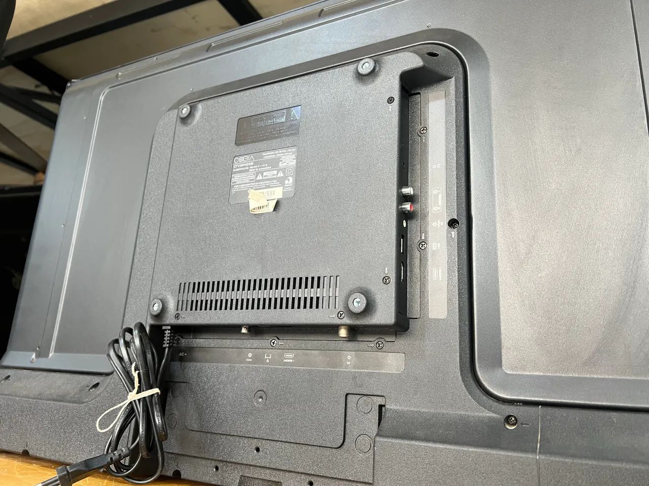 Tv Cobia Smart DLED CTV39FHDSM com Defeito  - Foto 4