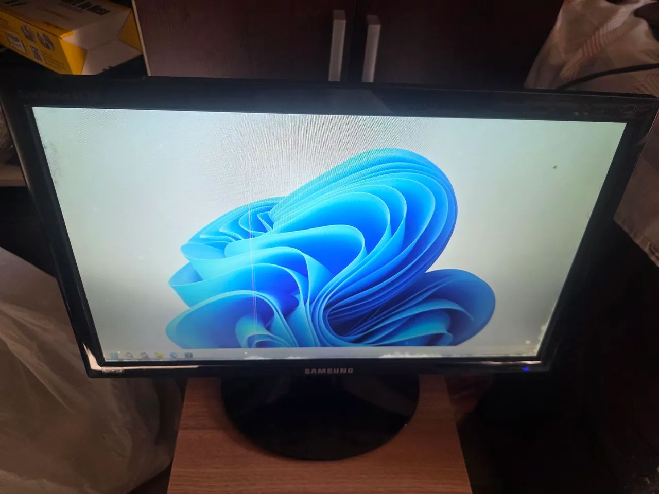 Monitor 19 samsung funcionando mas com detalhes