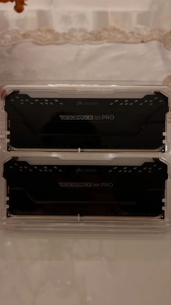 64GB RAM Vengeance Pro RGB  - Foto 2