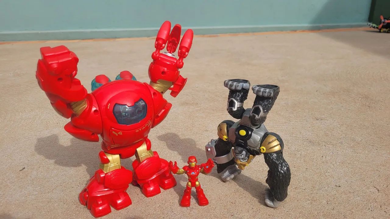 Kit Playskool Heroes: Hulkbuster e Gorila DC - Foto 3