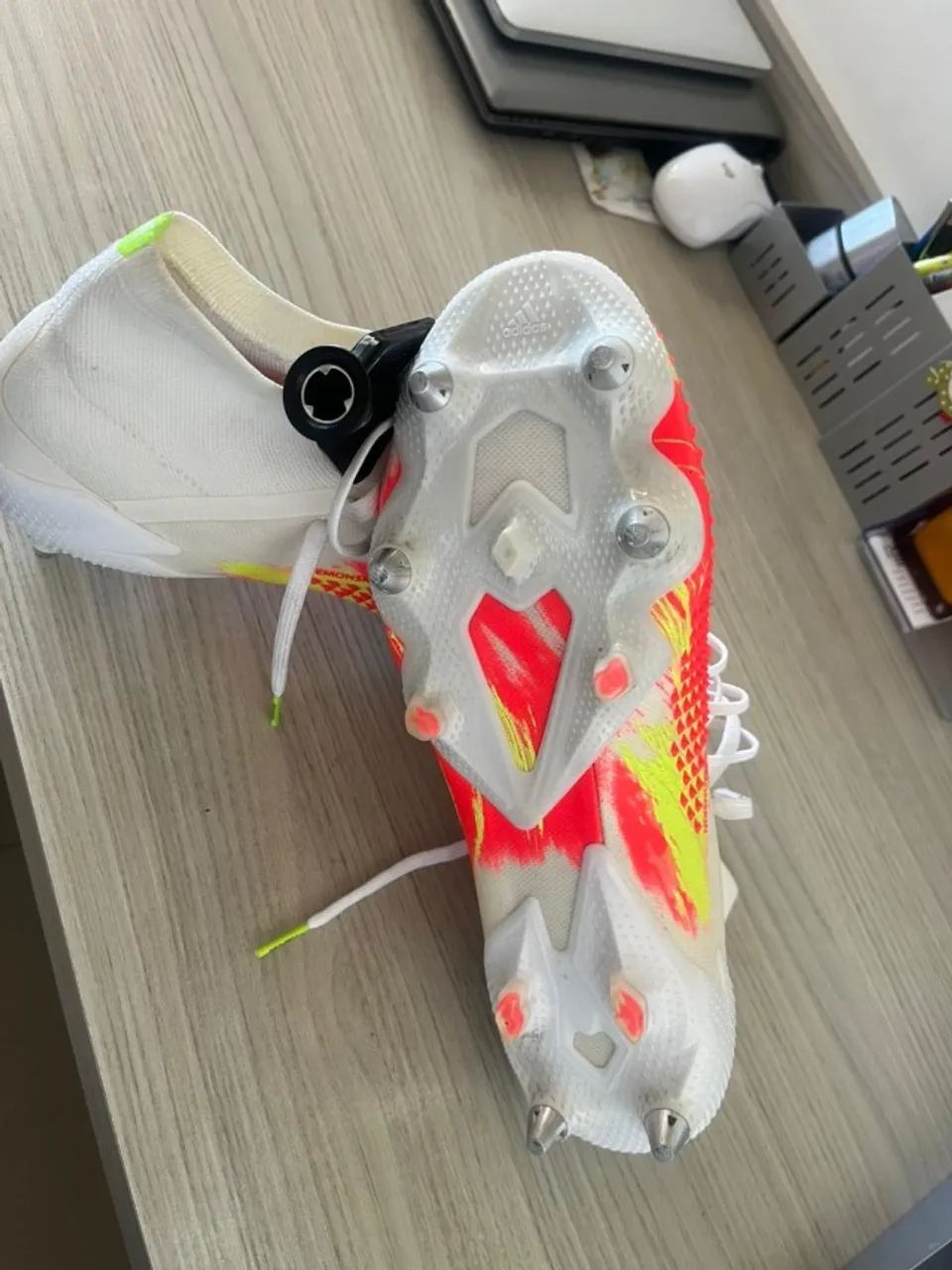 CHUTEIRA CAMPO ADIDAS PREDATOR ELITE, COM CHAVE TRAVA. TAM 41 - Foto 3