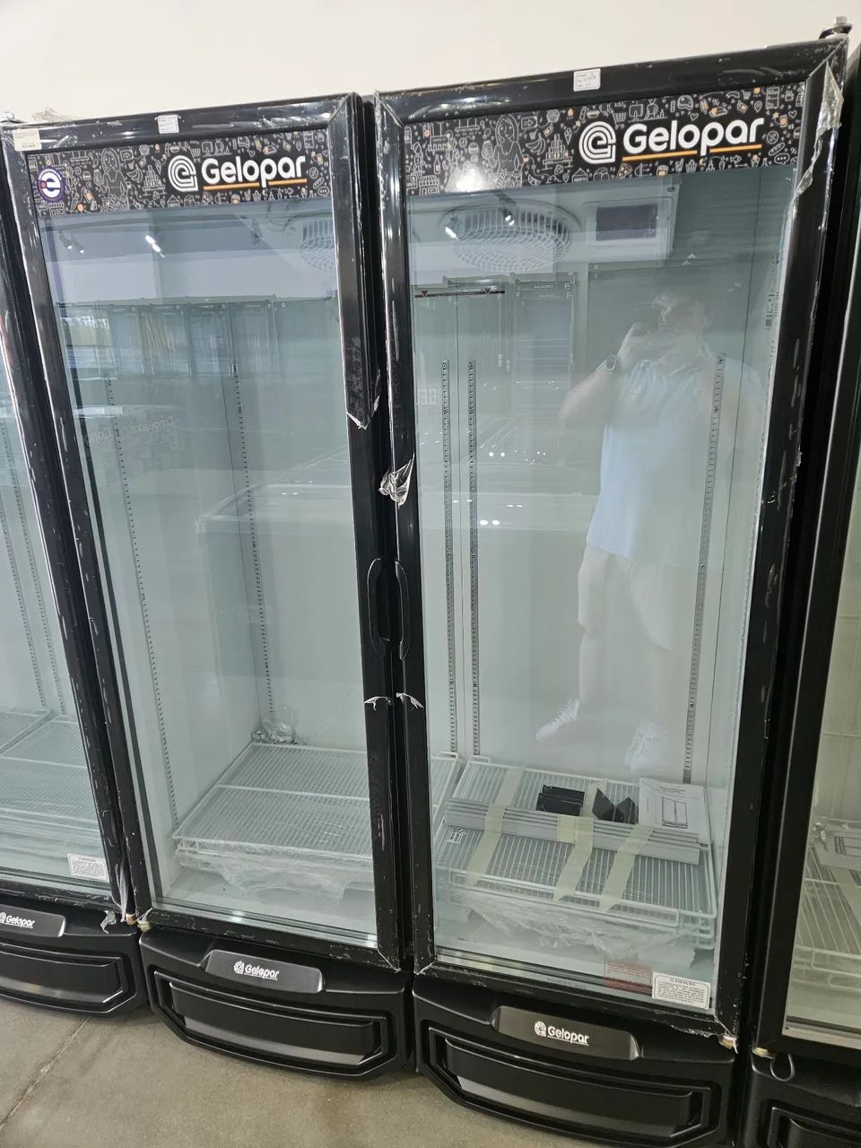 cervejeira duas portas 950 litros Gelopar - nova
