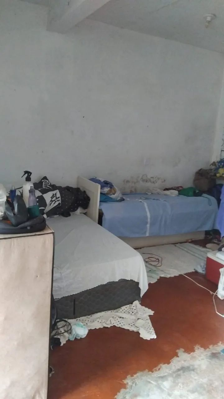 2 casas ,na frente 2 quartos,sala,cozinha banheiro,lavanderia do fundo quarto cozinhae ban - Foto 4