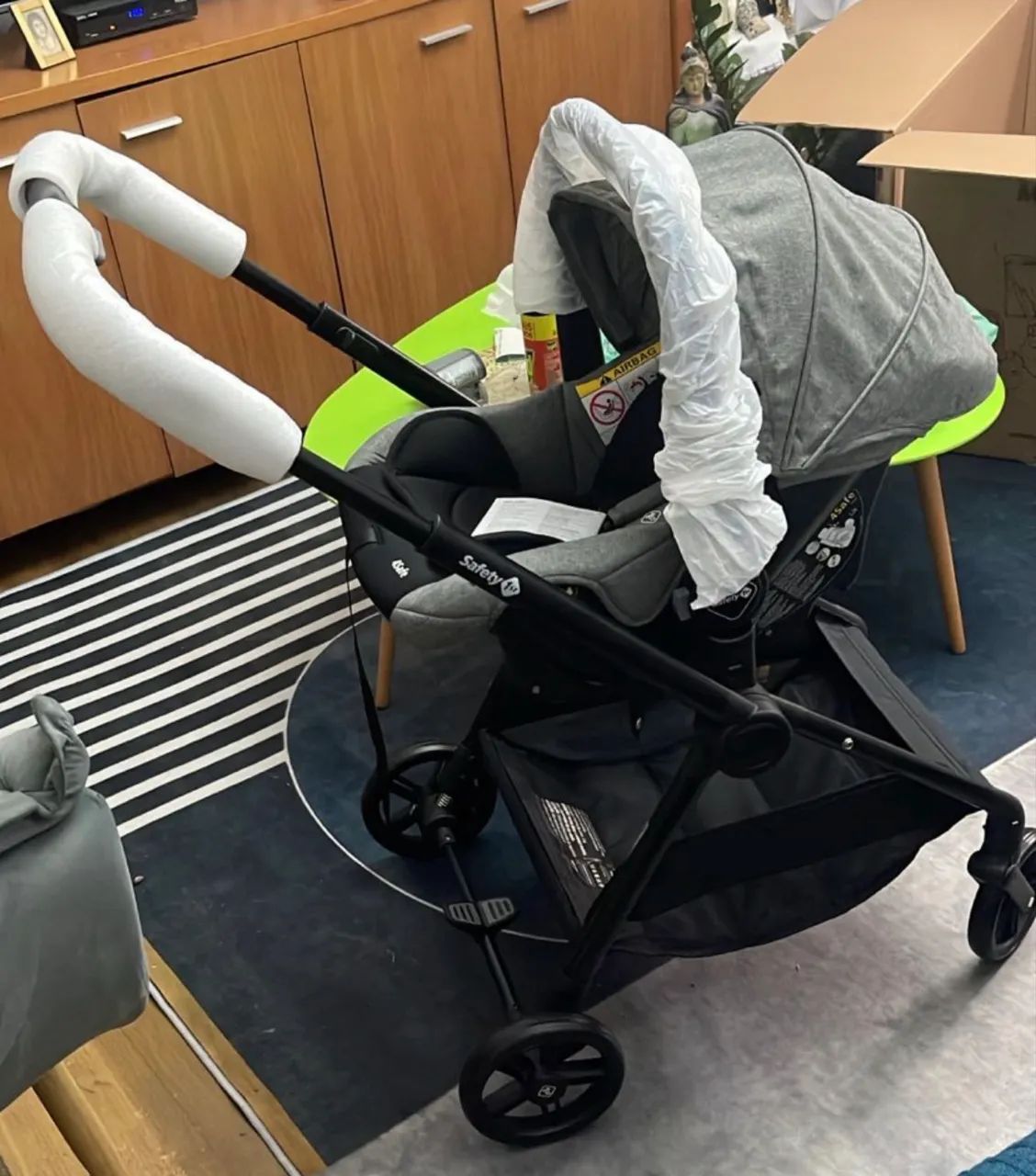 Carrinho de bebê safety magnific  - Foto 4