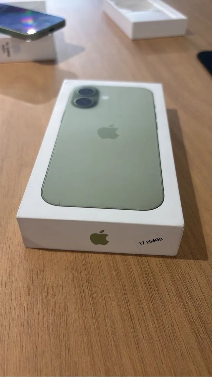 iPhone 17