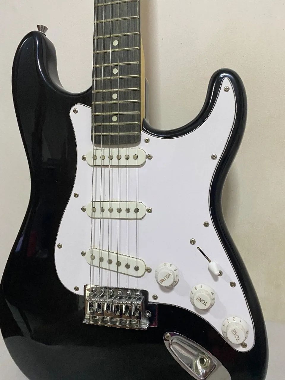 Guitarra Elétrica Stratocaster Queen?s - Foto 2