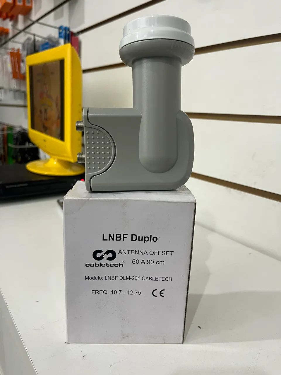 LNBF Duplo Universal da marca CableTech (modelo DLM-201) antena 