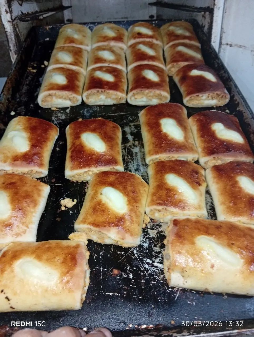 Sou salgadeiro com experiência em massa de assado e fritos  - Foto 2