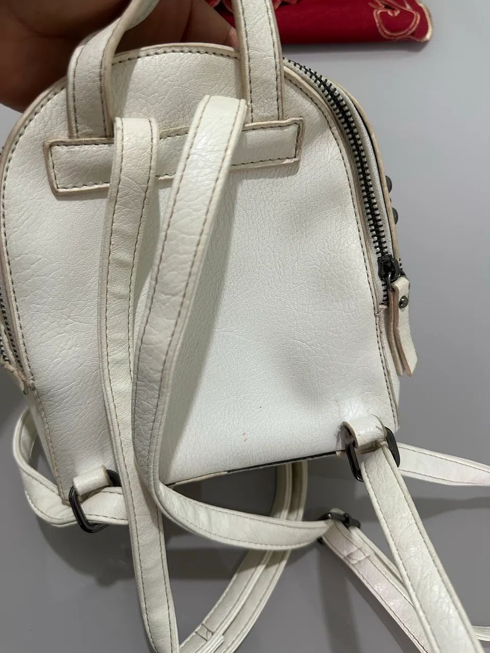 Mini Mochila Feminina Tachas Cravo e Canela - Foto 4
