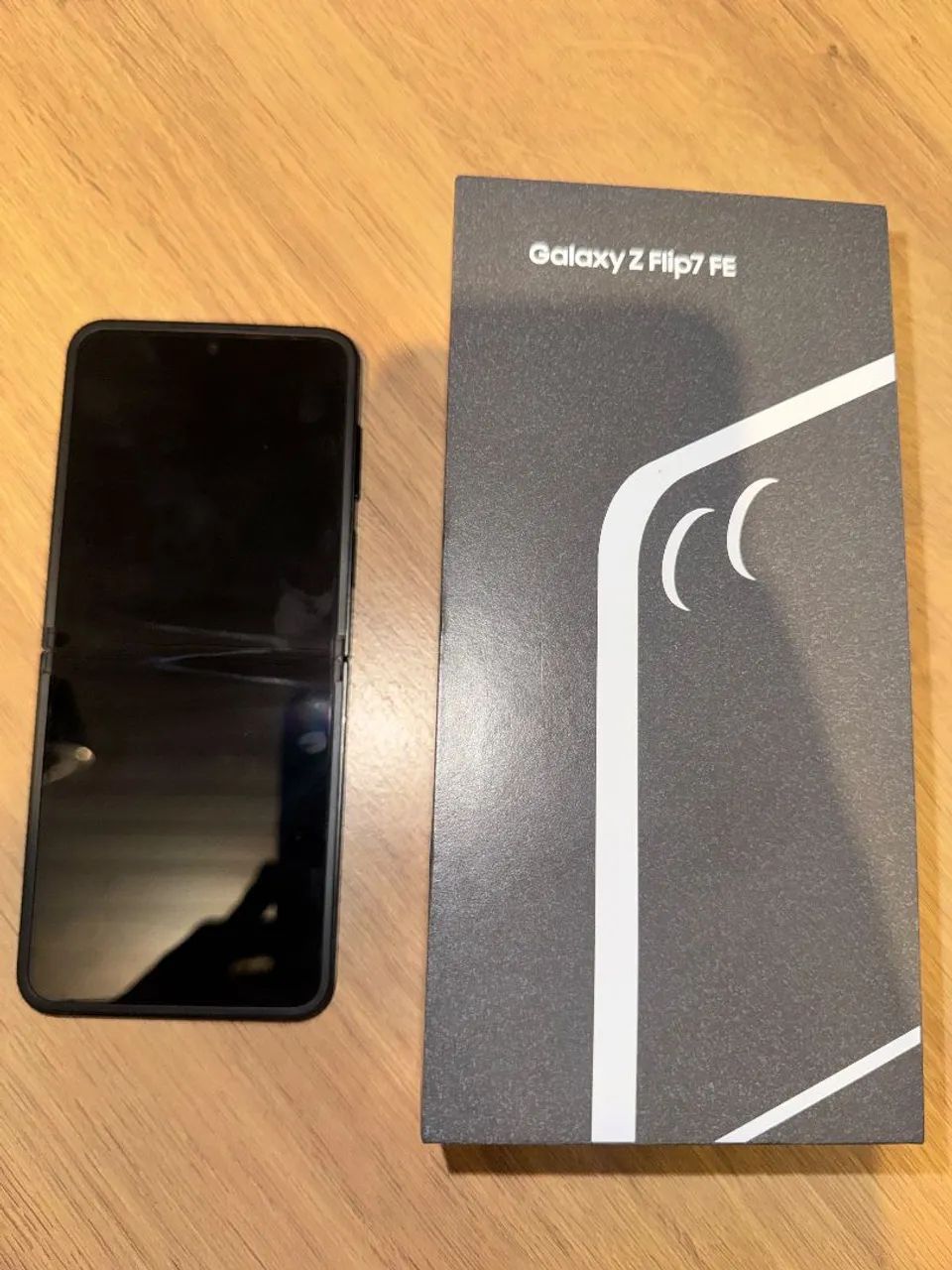 Sansung Galaxy Z flip fe 