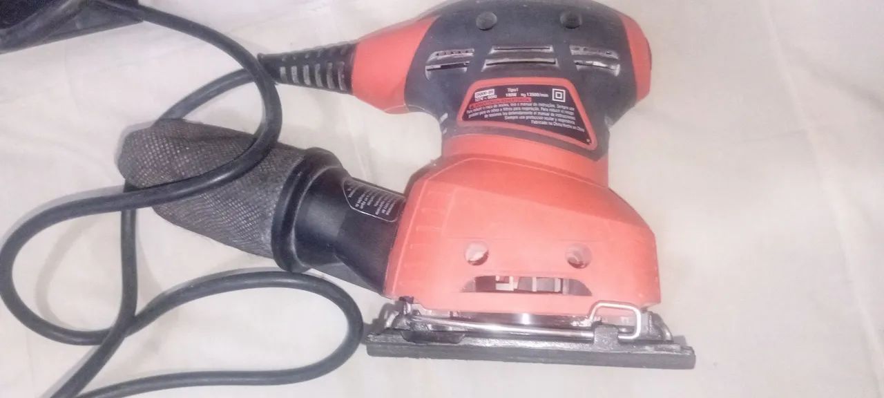 Lixadeira profissional Black e Decker - Foto 3