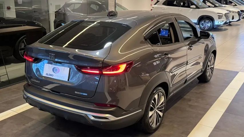 Fiat Fastback Audace 200 TB AUT (hibrído) 2025 - Foto 4