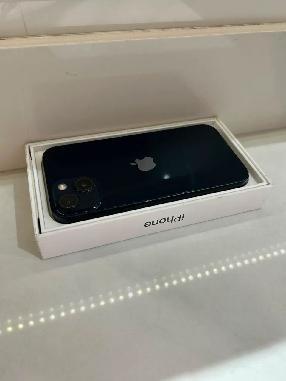 iPhone 13 - Completo, funcionando perfeitamente