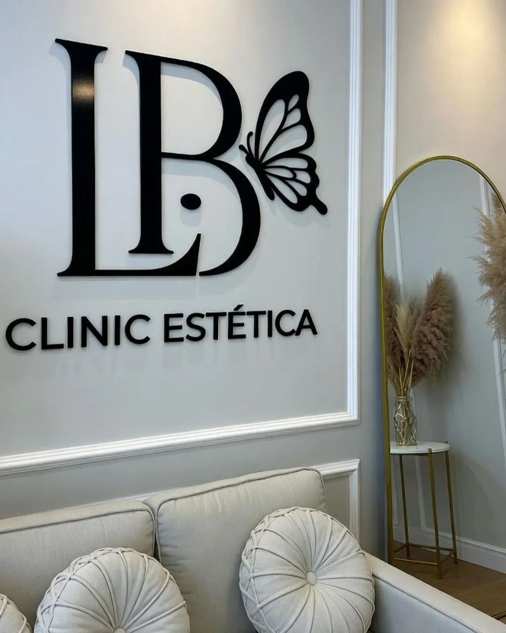 Letras em acrílico logomarca e letreiros